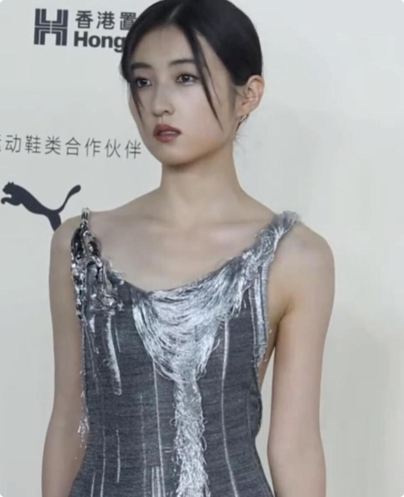 上海红毯“真大胆”，身材一个比一个丰满有料，有人出糗有人惊艳