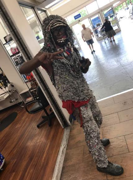 哈哈哈哈！来到美国之后才知道，原来衣服还可以这样穿