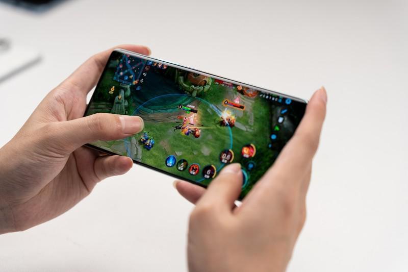 Reno11系列有多流畅？源自OPPO刻在骨子里的流畅基因