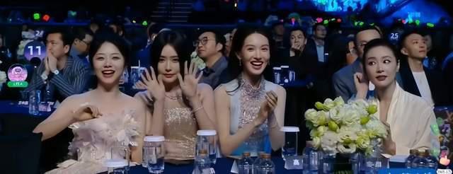 尖叫之夜女星有多拼？倪妮两套高定称霸，杨幂全球首穿搭50万珠宝