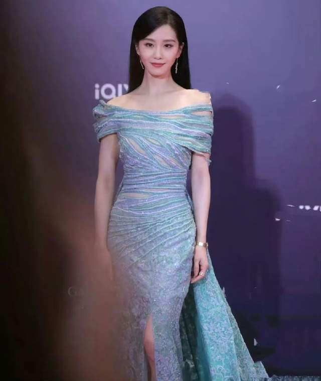 尖叫之夜女星有多拼？倪妮两套高定称霸，杨幂全球首穿搭50万珠宝