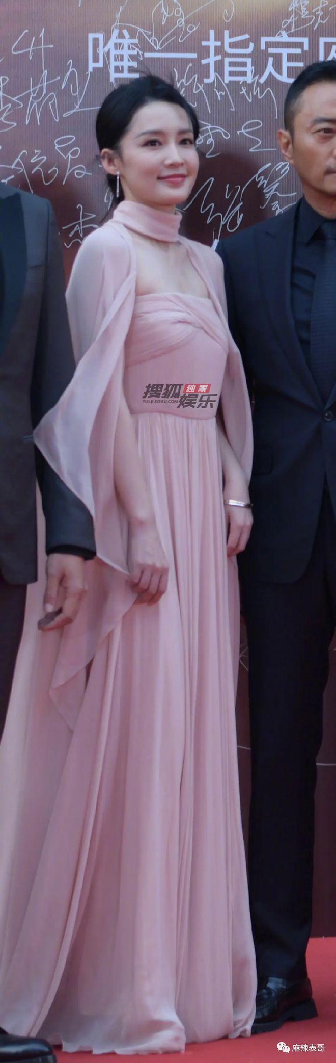 寒酸成这样的vogue盛典，依旧是明星们的修罗场啊