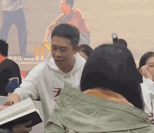 澳门这一夜！杨幂有料，倪妮诱人，但高叶只惊艳了上半身