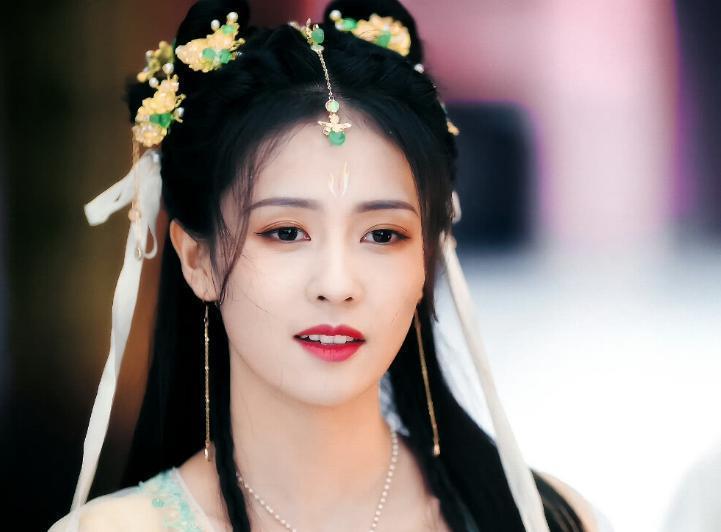 一年三部戏，片酬不低却演啥毁啥，这位“戏混子”请有点自知之明
