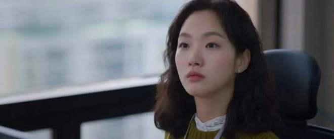 金高银,真演不了贫穷脸