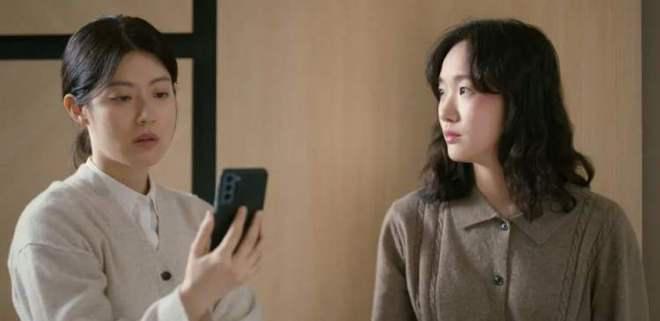 金高银,真演不了贫穷脸