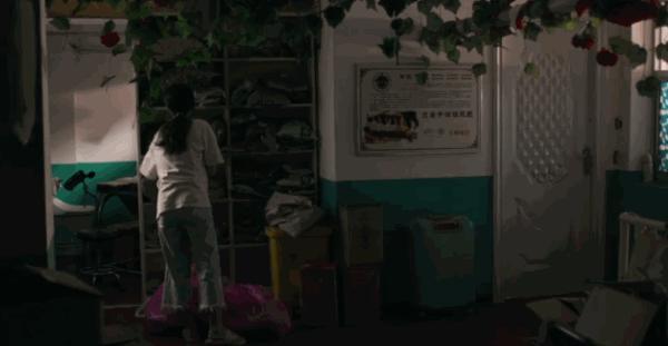 华语圈集体祝贺她，偏偏我们看不到