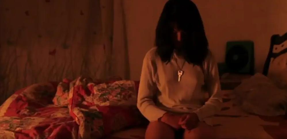 华语圈集体祝贺她，偏偏我们看不到