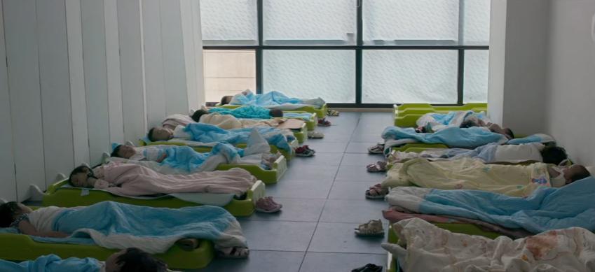 华语圈集体祝贺她，偏偏我们看不到