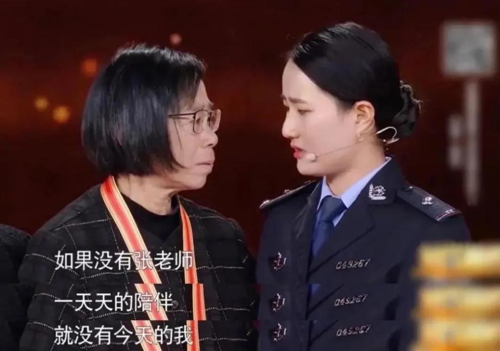 《我本是高山》被群嘲？真实的张桂梅，早已看哭无数人…