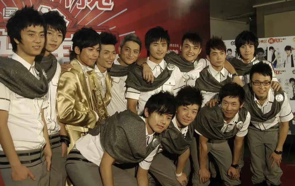 顶流被封杀，227亿男孩翻红始末