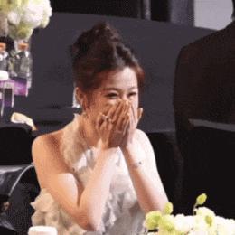 就知道你们真情侣是藏不住的…