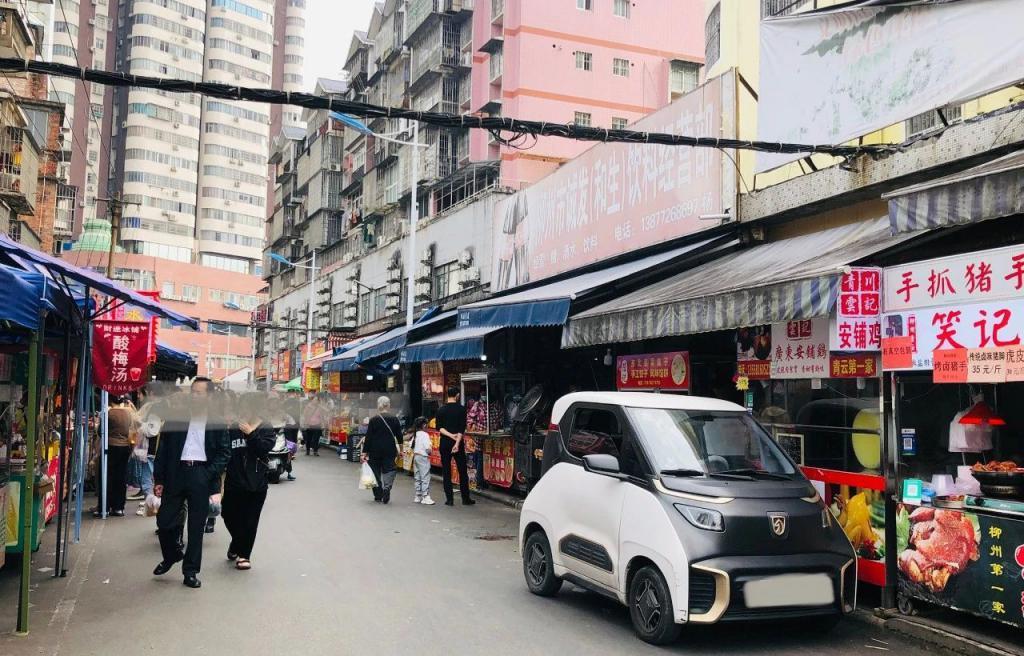 “高配老头乐”之城，柳州为什么那么多微型车？