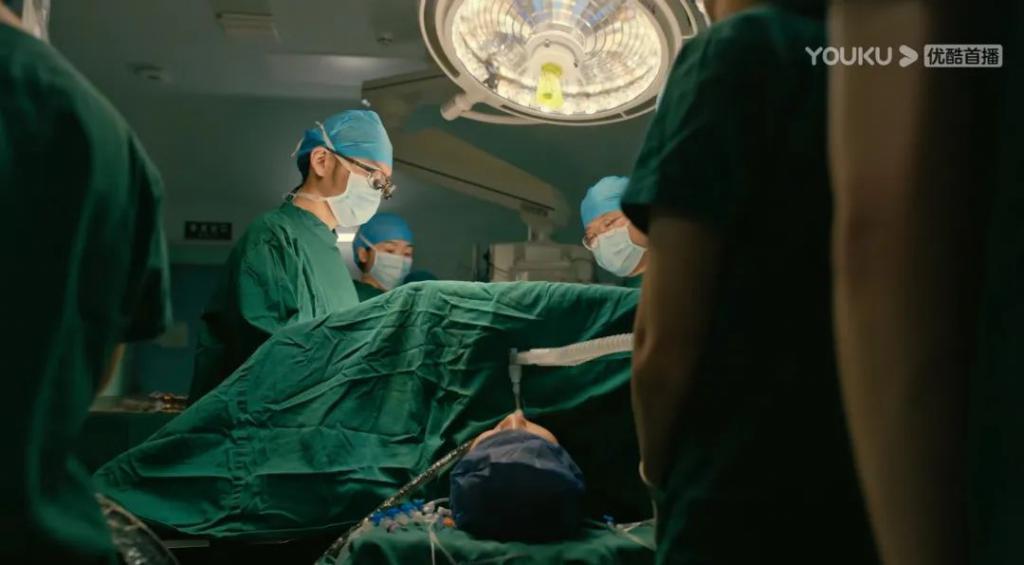 新片试毒：《刀尖》、《小满生活》、《欢迎来到麦乐村》