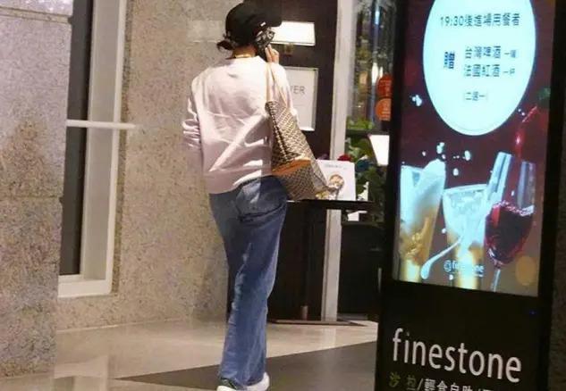 台媒曝柯汶利在张钧甯家过夜 疑似坐实二人恋情传闻