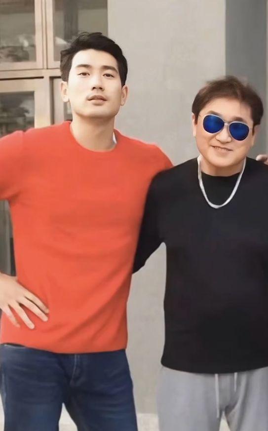 高以翔父亲去世原因曝光，高以翔妈妈悲痛欲绝