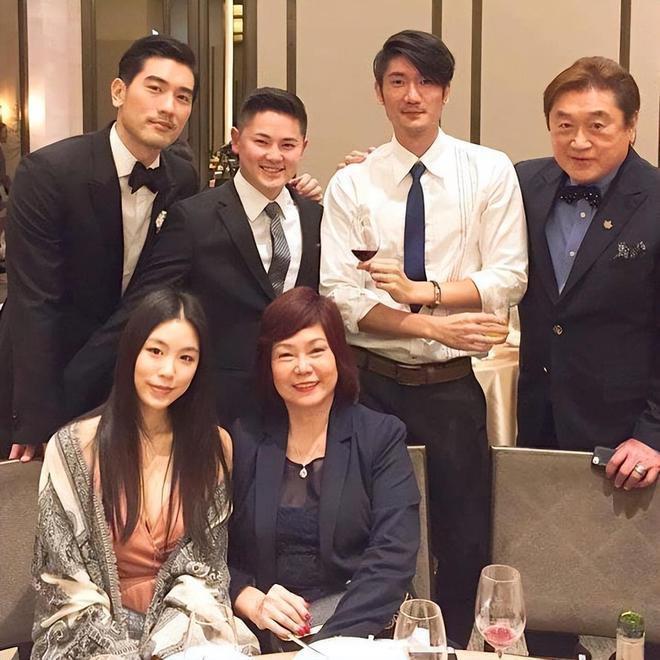 高以翔父亲去世原因曝光，高以翔妈妈悲痛欲绝