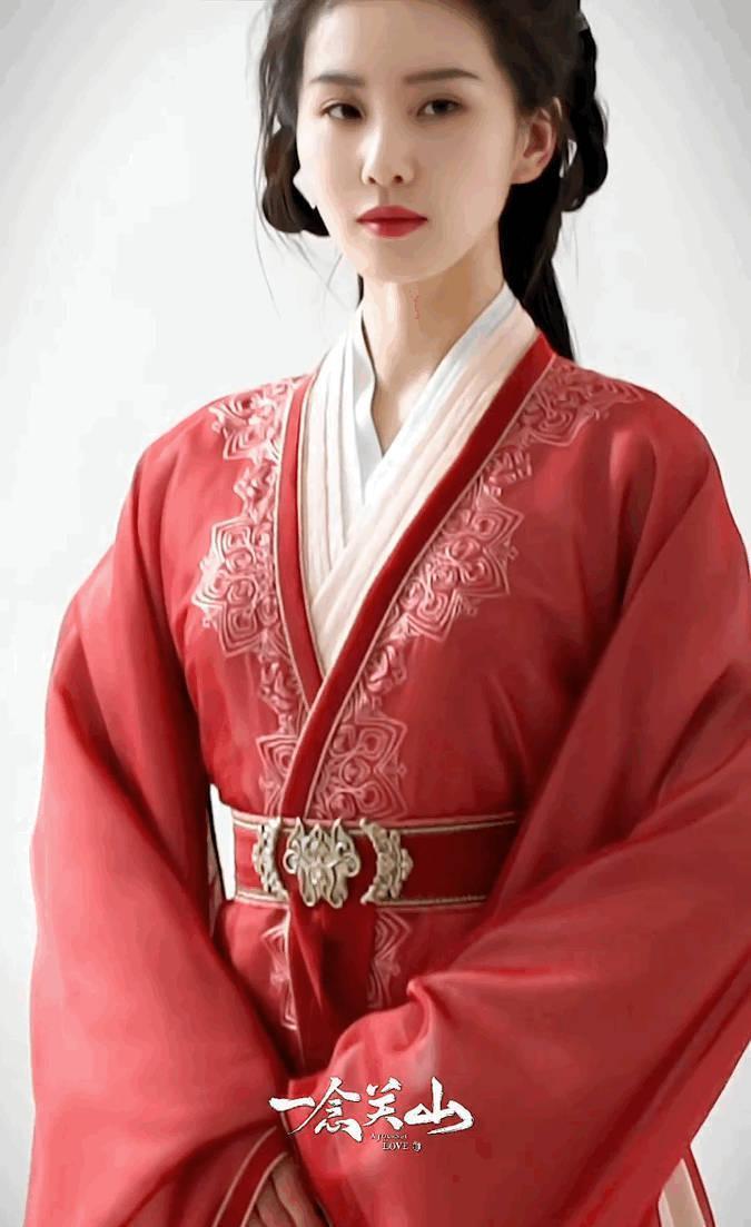 刘诗诗一袭红衣古风造型 衣袖飘飘仙气十足