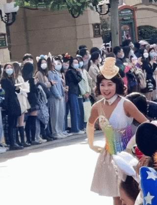 工作而已，谁又比谁高贵…