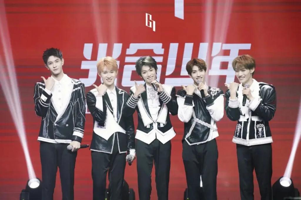 工作而已，谁又比谁高贵…