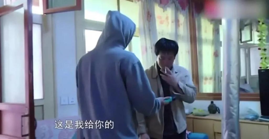 还记得林依轮的大儿子吗？爱情事业双丰收？