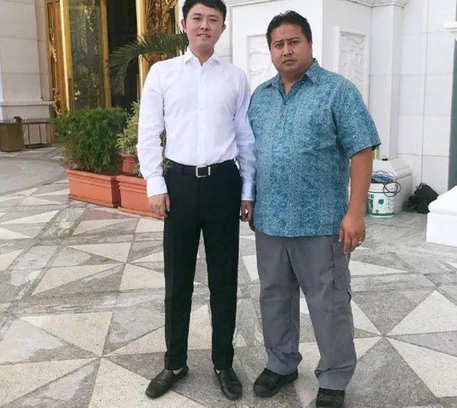 官宣！马上生5胎，富豪老公出事被抓了！