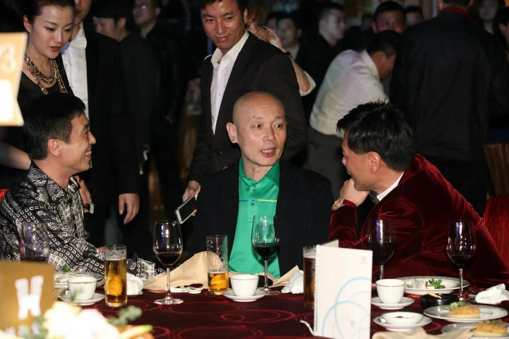 “叠码仔”全军覆没，吴佩慈与她的“赌神”男友和强悍婆婆