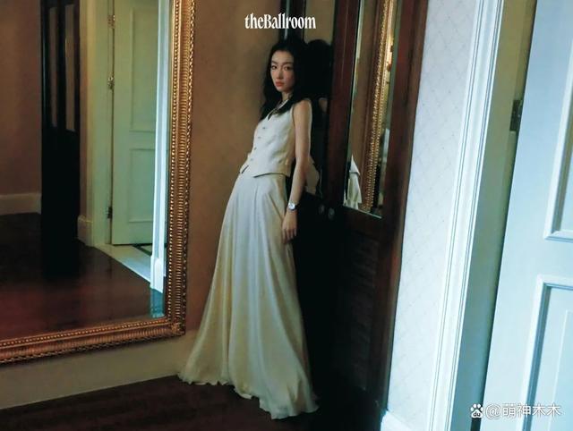 杨紫工作室再遭粉丝围攻，要求撤换造型团队，造型师怒斥