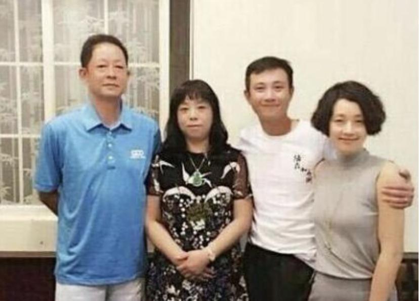 “叠码仔”全军覆没，吴佩慈与“赌神”男友和强悍婆婆