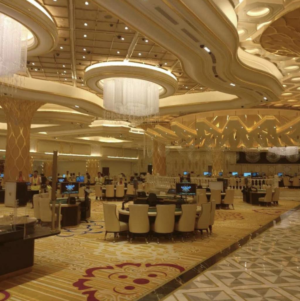 “叠码仔”全军覆没，吴佩慈与“赌神”男友和强悍婆婆