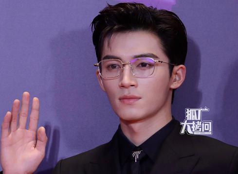 前天晚上，我们忍不住想和爱奇艺打一架