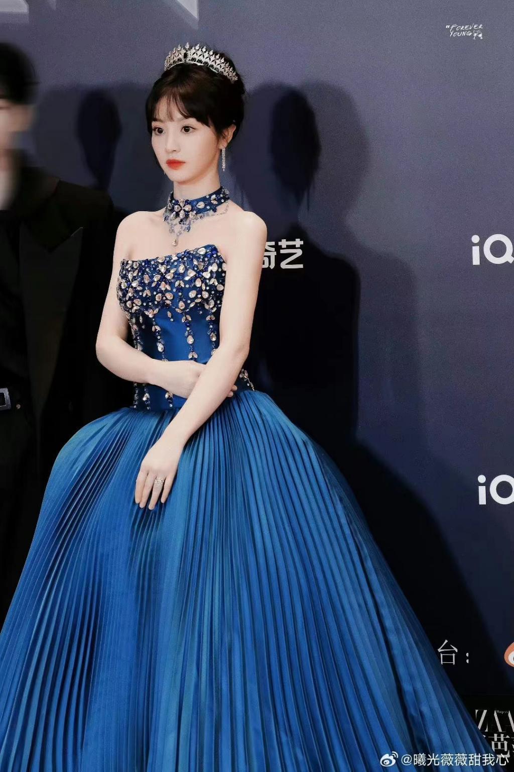 前天晚上，我们忍不住想和爱奇艺打一架