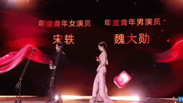 前天晚上，我们忍不住想和爱奇艺打一架