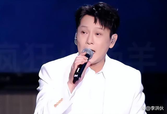 小杨哥赚大了，花3000万开演唱，三小时涨粉400万