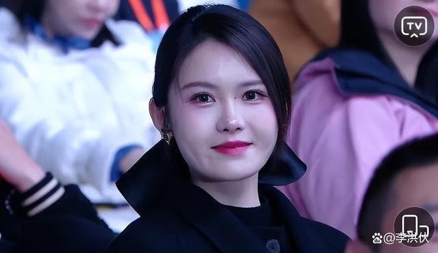 小杨哥赚大了，花3000万开演唱，三小时涨粉400万