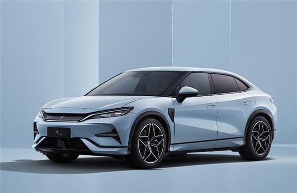 相似度99％！兰博基尼新款SUV曝光：撞脸比亚迪宋L