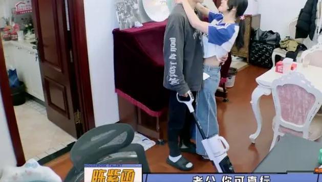 “照片门”17年后她再度翻红，网友：幸好我没有骂过她