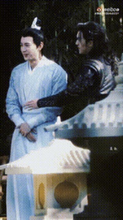 男女通吃，隐婚被爆，新晋顶流房塌没了