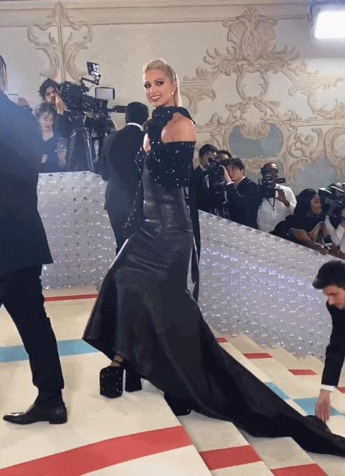 她刚有儿子10个月又迎来女儿，豪门大小姐再度惊吓瓜友