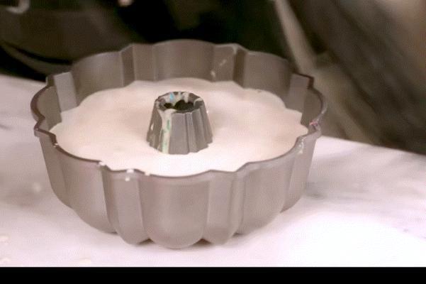 她刚有儿子10个月又迎来女儿，豪门大小姐再度惊吓瓜友