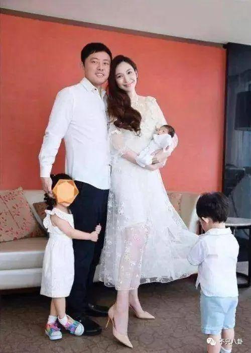 豪门梦碎，她反而成了最精明的女明星？