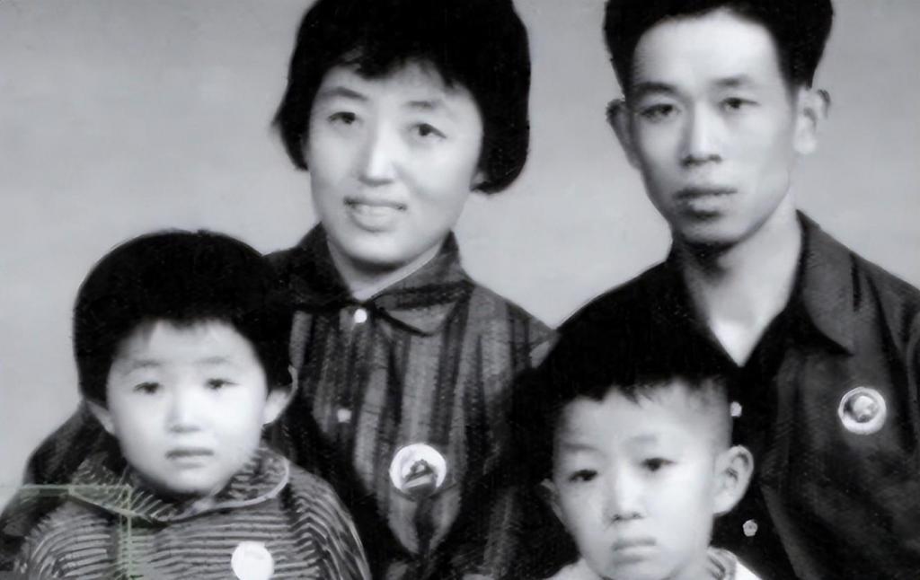 20年不吃米饭，与哥哥相约不结婚不生育，如今过得怎样