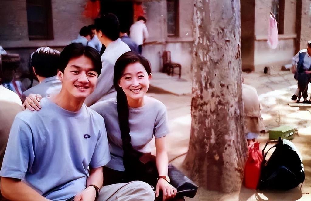 20年不吃米饭，与哥哥相约不结婚不生育，如今过得怎样