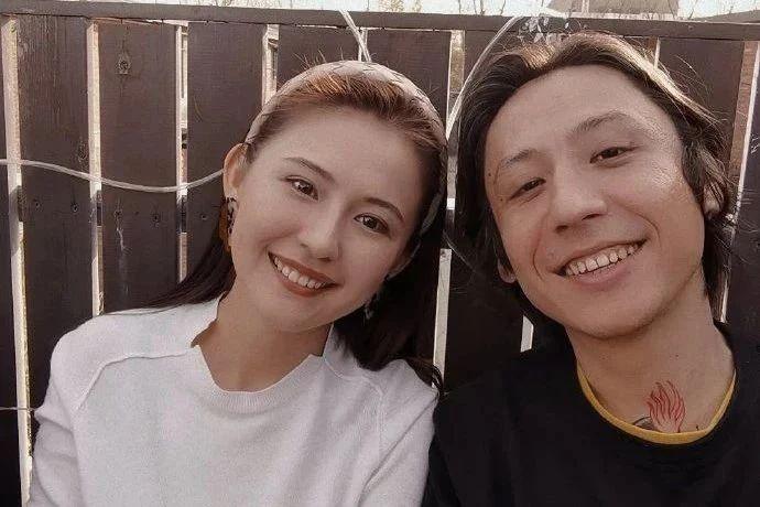 热依扎：隐婚生子，并不快乐