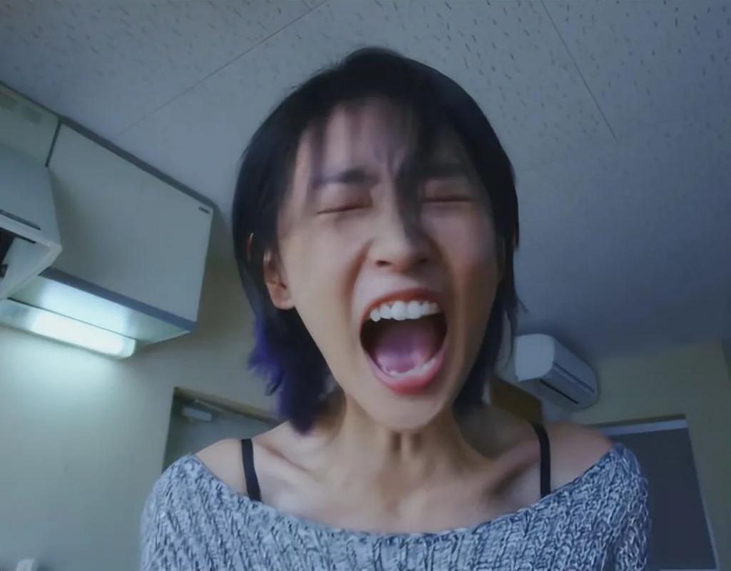 《涉过愤怒的海》这一段，拍出难以启齿的性