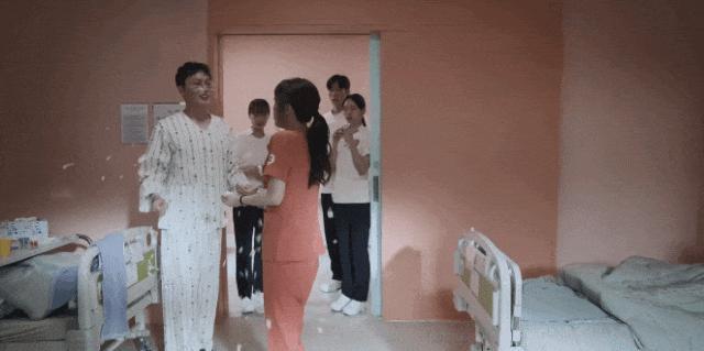 追求脱衣自由？韩国人这次是真疯了
