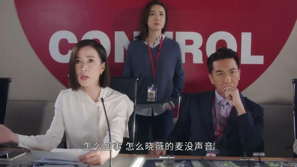 她被吹得越厉害，内娱脸越痛