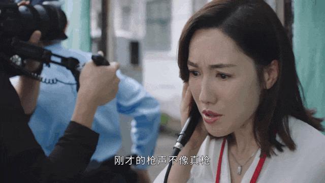 她被吹得越厉害，内娱脸越痛