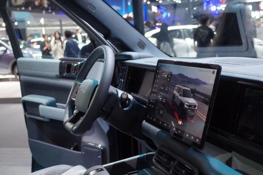 电动车最智障的点，终于不拉胯了