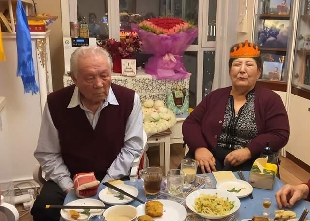 突传噩耗！76岁歌唱家德德玛去世，已瘫痪25年